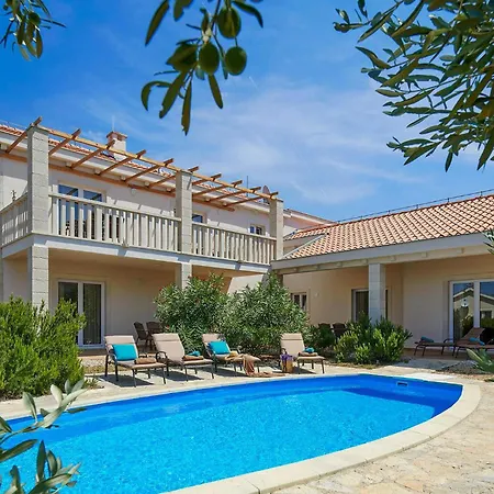 4 Mala Holiday home *